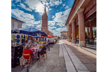 Marché de Cadours ©TourismeHautsTolosans